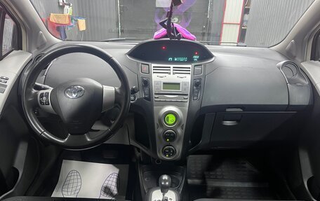 Toyota Yaris III рестайлинг, 2008 год, 749 999 рублей, 10 фотография