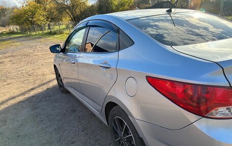 Hyundai Solaris II рестайлинг, 2012 год, 650 000 рублей, 4 фотография