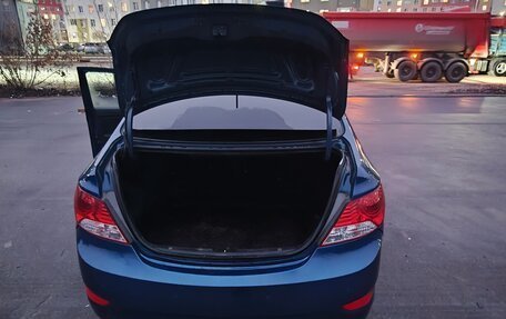 Hyundai Solaris II рестайлинг, 2012 год, 750 000 рублей, 8 фотография