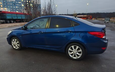 Hyundai Solaris II рестайлинг, 2012 год, 750 000 рублей, 4 фотография