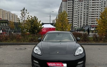 Porsche Panamera II рестайлинг, 2011 год, 2 850 000 рублей, 2 фотография