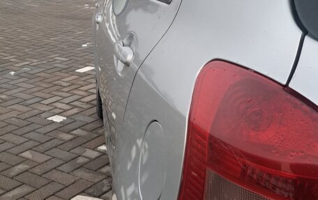 Toyota Yaris III рестайлинг, 2006 год, 669 000 рублей, 5 фотография