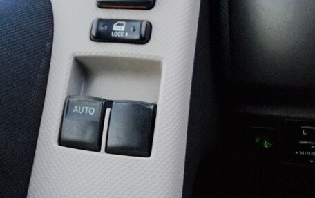 Toyota Yaris III рестайлинг, 2006 год, 669 000 рублей, 19 фотография