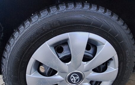 Toyota Yaris III рестайлинг, 2006 год, 669 000 рублей, 23 фотография