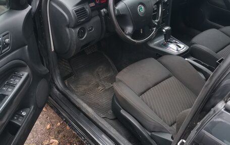 Skoda Superb III рестайлинг, 2007 год, 600 000 рублей, 6 фотография