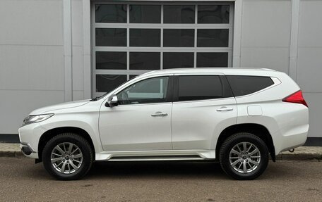 Mitsubishi Pajero Sport III рестайлинг, 2019 год, 3 200 000 рублей, 2 фотография