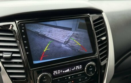 Mitsubishi Pajero Sport III рестайлинг, 2019 год, 3 200 000 рублей, 13 фотография