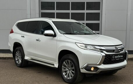Mitsubishi Pajero Sport III рестайлинг, 2019 год, 3 200 000 рублей, 19 фотография