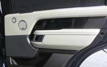 Land Rover Range Rover IV рестайлинг, 2018 год, 8 600 000 рублей, 13 фотография