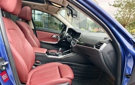 BMW 3 серия, 2021 год, 2 800 000 рублей, 14 фотография