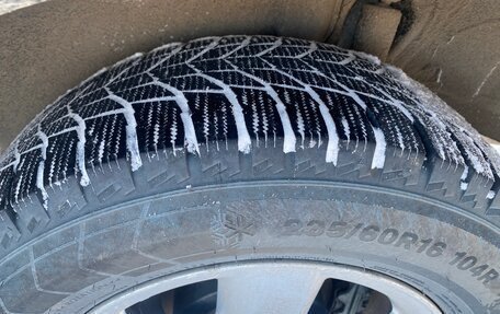 Toyota RAV4, 2005 год, 1 050 000 рублей, 9 фотография