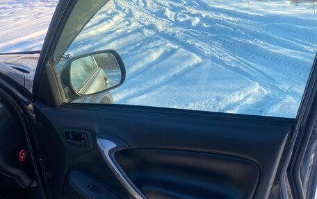 Toyota RAV4, 2005 год, 1 050 000 рублей, 22 фотография