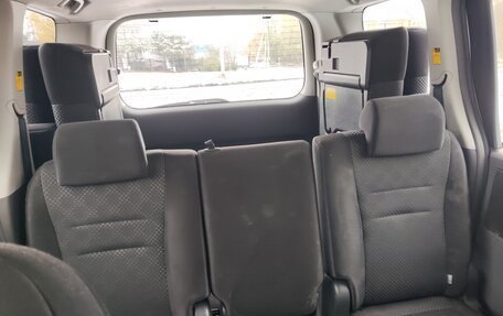 Toyota Noah III, 2012 год, 550 000 рублей, 8 фотография