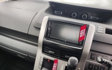 Toyota Noah III, 2012 год, 550 000 рублей, 7 фотография