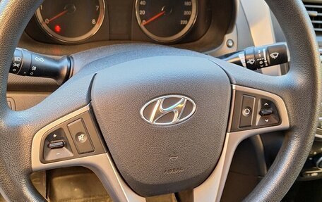 Hyundai Solaris II рестайлинг, 2016 год, 1 030 000 рублей, 7 фотография