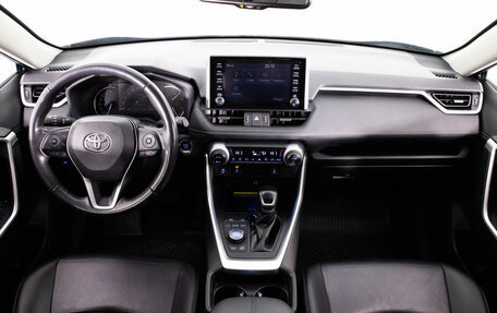 Toyota RAV4, 2020 год, 3 199 000 рублей, 11 фотография