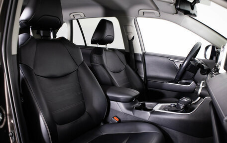 Toyota RAV4, 2020 год, 3 199 000 рублей, 12 фотография