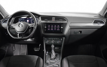 Volkswagen Tiguan II, 2017 год, 2 290 000 рублей, 11 фотография