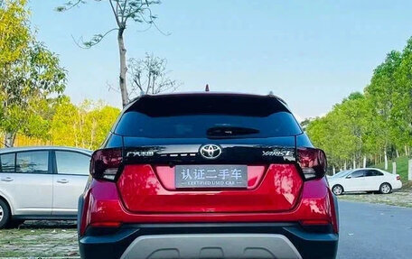 Toyota Yaris XP150 рестайлинг, 2022 год, 1 120 000 рублей, 6 фотография