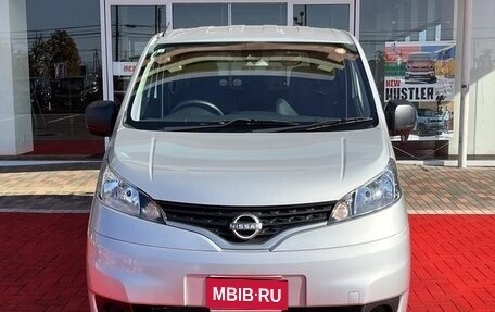 Nissan NV200, 2022 год, 1 700 000 рублей, 2 фотография