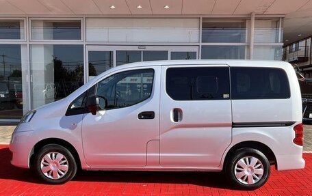 Nissan NV200, 2022 год, 1 700 000 рублей, 10 фотография