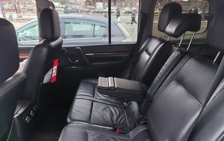 Mitsubishi Pajero IV, 2007 год, 1 350 000 рублей, 6 фотография