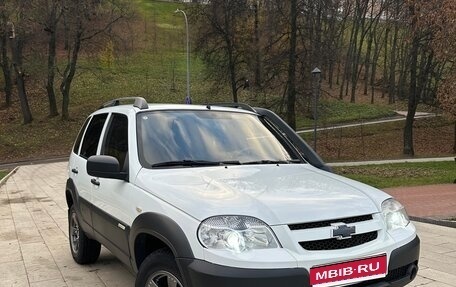 Chevrolet Niva I рестайлинг, 2014 год, 650 000 рублей, 1 фотография