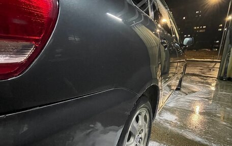 Toyota Avensis Verso I рестайлинг, 2003 год, 650 000 рублей, 6 фотография