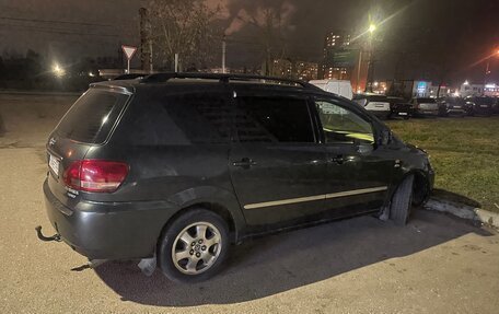 Toyota Avensis Verso I рестайлинг, 2003 год, 650 000 рублей, 2 фотография