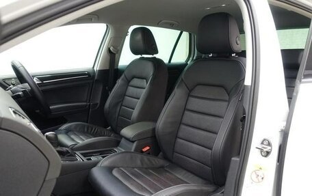 Volkswagen Golf VIII, 2022 год, 1 155 000 рублей, 7 фотография