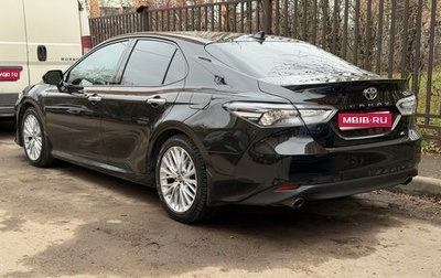 Toyota Camry, 2019 год, 3 900 000 рублей, 1 фотография