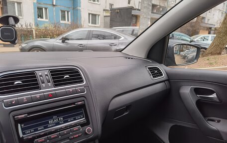 Volkswagen Polo VI (EU Market), 2011 год, 950 000 рублей, 11 фотография