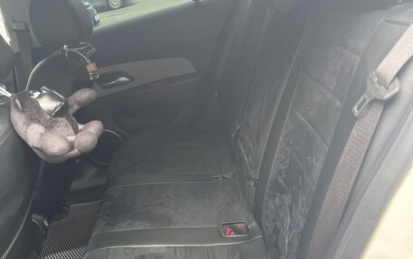 Chevrolet Cruze II, 2011 год, 730 000 рублей, 3 фотография