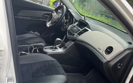 Chevrolet Cruze II, 2011 год, 730 000 рублей, 6 фотография