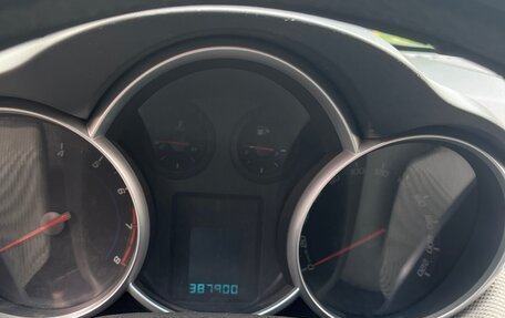 Chevrolet Cruze II, 2011 год, 730 000 рублей, 4 фотография