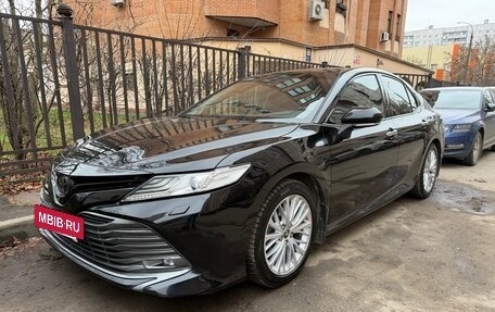 Toyota Camry, 2019 год, 3 900 000 рублей, 5 фотография