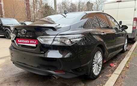 Toyota Camry, 2019 год, 3 900 000 рублей, 2 фотография