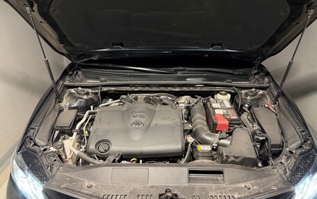 Toyota Camry, 2019 год, 3 900 000 рублей, 6 фотография