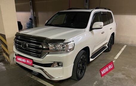 Toyota Land Cruiser 200, 2017 год, 6 640 000 рублей, 6 фотография