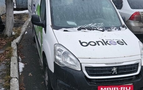 Peugeot Partner II рестайлинг 2, 2016 год, 550 000 рублей, 8 фотография