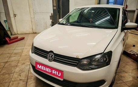 Volkswagen Polo VI (EU Market), 2011 год, 599 000 рублей, 1 фотография