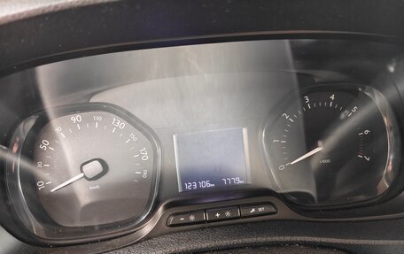 Peugeot Expert, 2019 год, 2 450 000 рублей, 14 фотография