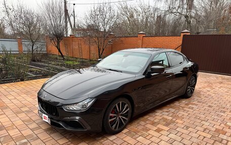 Maserati Ghibli, 2013 год, 2 970 000 рублей, 2 фотография