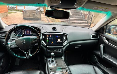 Maserati Ghibli, 2013 год, 2 970 000 рублей, 13 фотография