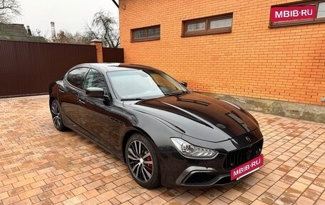 Maserati Ghibli, 2013 год, 2 970 000 рублей, 3 фотография