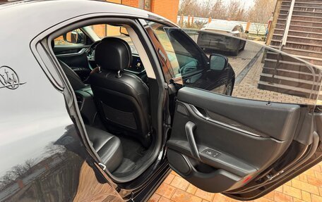 Maserati Ghibli, 2013 год, 2 970 000 рублей, 18 фотография