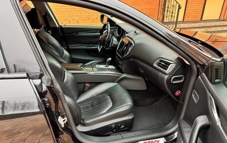 Maserati Ghibli, 2013 год, 2 970 000 рублей, 15 фотография