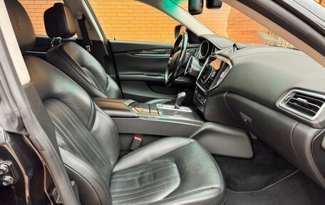 Maserati Ghibli, 2013 год, 2 970 000 рублей, 20 фотография