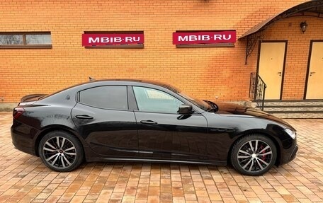 Maserati Ghibli, 2013 год, 2 970 000 рублей, 6 фотография