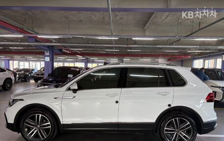 Volkswagen Tiguan II, 2024 год, 3 650 010 рублей, 3 фотография